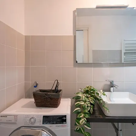 Ihost - Lomellina 14a