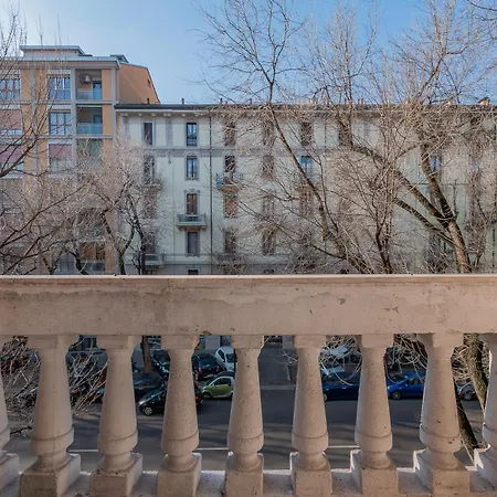 Ihost - Lomellina 14a Apartamento