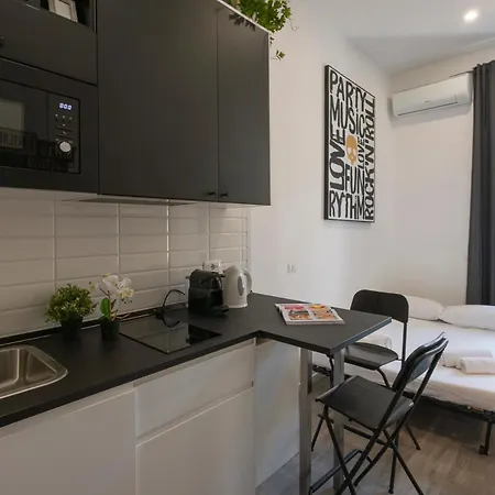 Ihost - Lomellina 14a Apartamento *