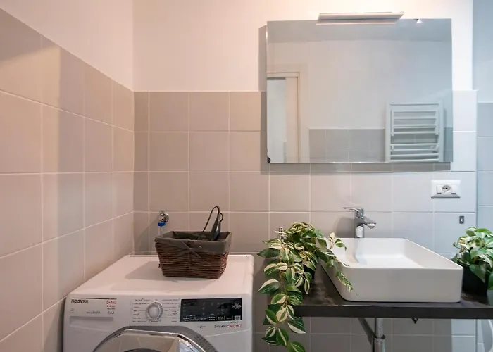 Ihost - Lomellina 14a