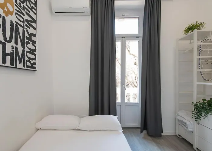 Ihost - Lomellina 14a Apartment Milan